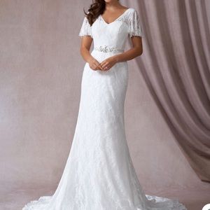 White wedding dress with belt